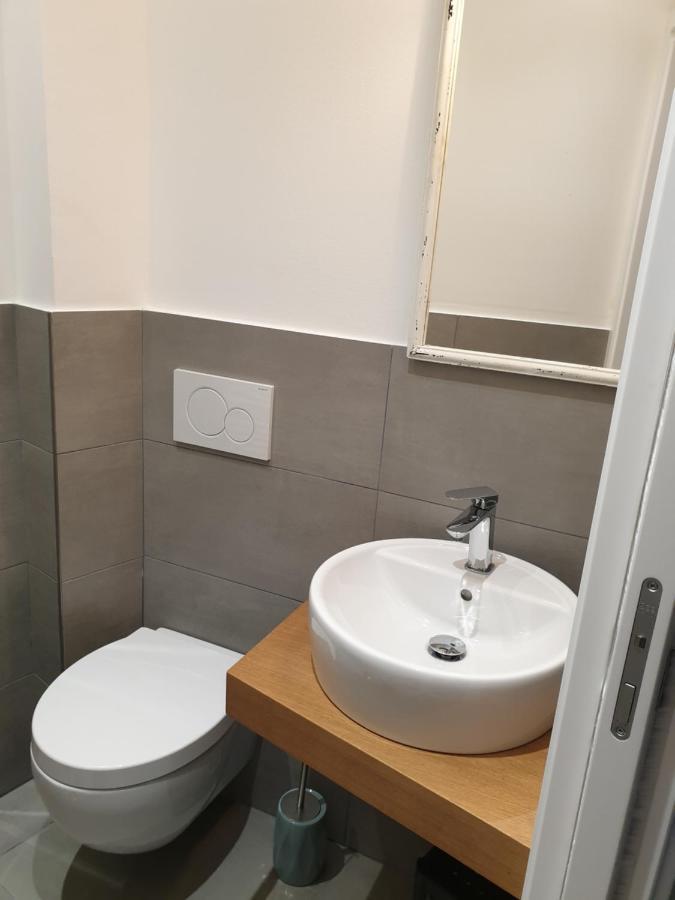 Residenza Azzurra Hotel Cattolica Luaran gambar