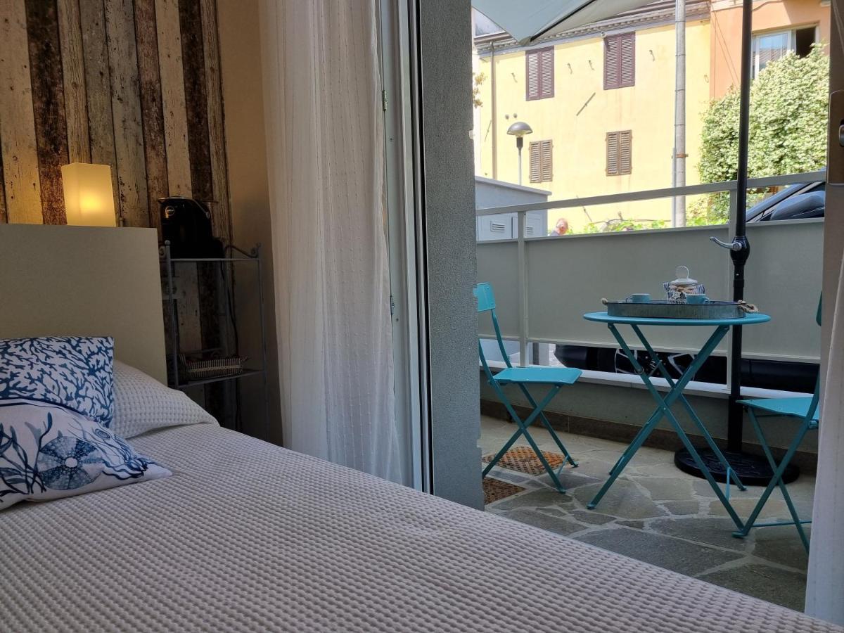 Residenza Azzurra Hotel Cattolica Luaran gambar